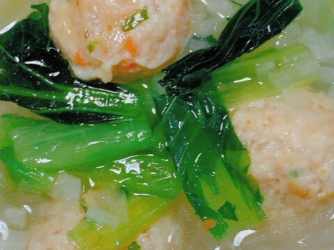 鶏つみれ団子と小松菜だいこんの春雨スープ